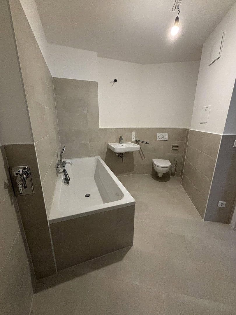 Prenájom bytu 3-izbový 76 m², Eschollbrücker Straße 8, Darmstadt, Hesensko Prenájom bytu 3-izbový 76 m², Eschollbrücker Straße 8, Darmstadt, Hesensko