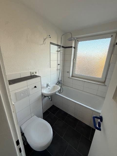 Prenájom bytu 3-izbový 61 m², Am Lauinger Weg 6, Königslutter am Elm, Dolné Sasko Prenájom bytu 3-izbový 61 m², Am Lauinger Weg 6, Königslutter am Elm, Dolné Sasko