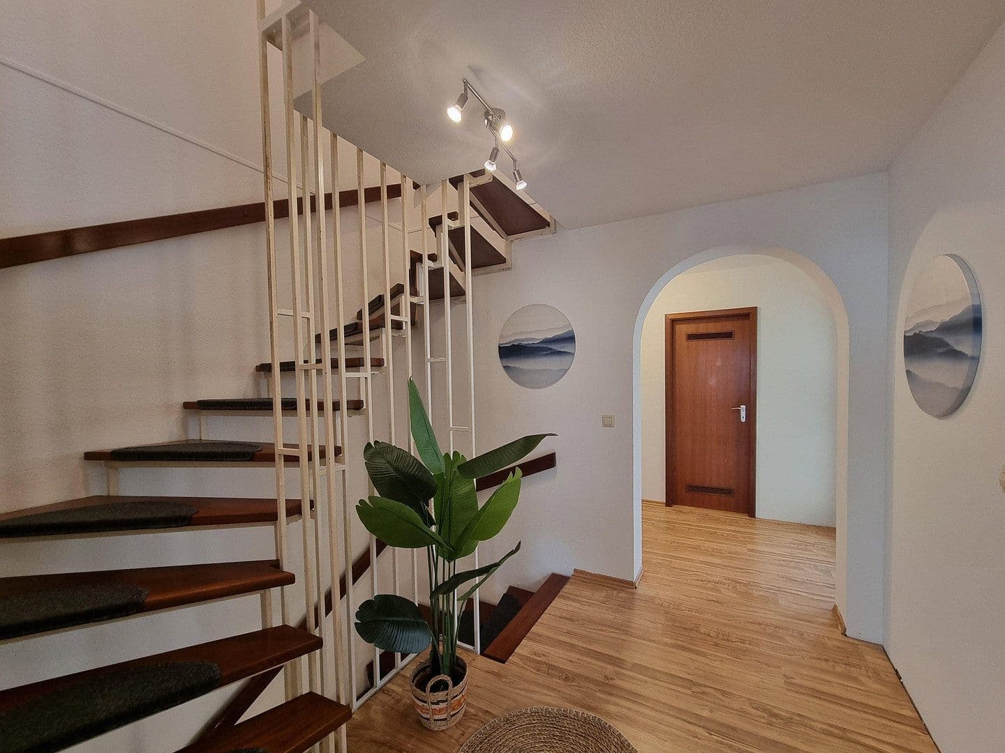 Predaj domu 120 m², pozemek 131 m², Illingen, Bádensko-Wurttembersko Predaj domu 120 m², pozemek 131 m², Illingen, Bádensko-Wurttembersko