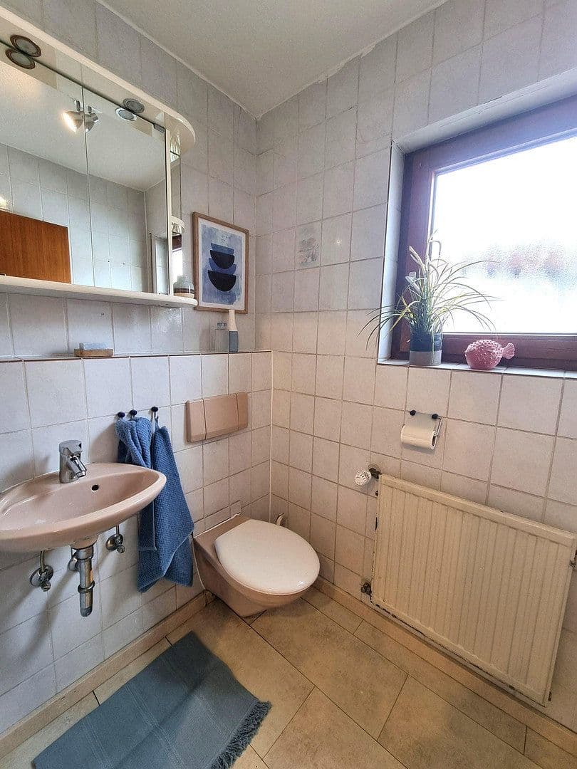Predaj domu 120 m², pozemek 131 m², Illingen, Bádensko-Wurttembersko Predaj domu 120 m², pozemek 131 m², Illingen, Bádensko-Wurttembersko