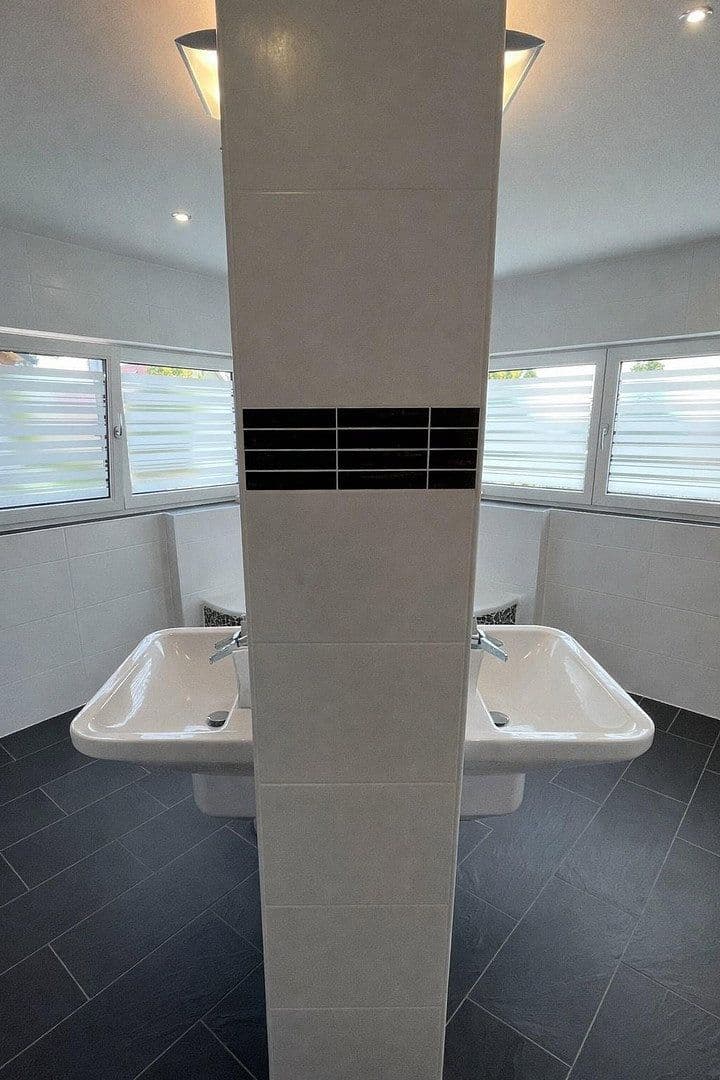 Predaj domu 334 m², pozemek 476 m², Anna-Nopper-Str. 17, Kornwestheim, Bádensko-Wurttembersko Predaj domu 334 m², pozemek 476 m², Anna-Nopper-Str. 17, Kornwestheim, Bádensko-Wurttembersko