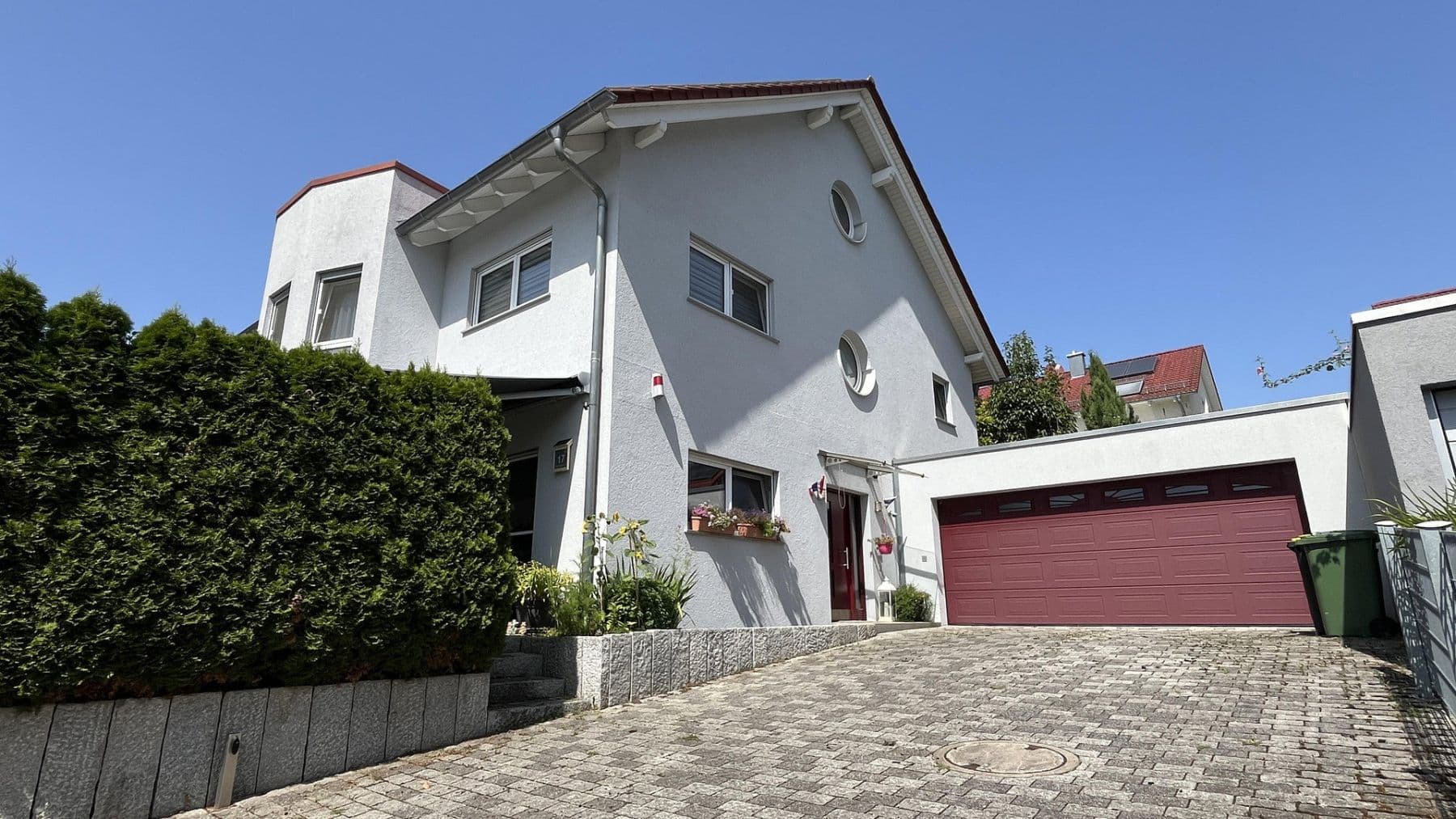 Predaj domu 334 m², pozemek 476 m², Anna-Nopper-Str. 17, Kornwestheim, Bádensko-Wurttembersko Predaj domu 334 m², pozemek 476 m², Anna-Nopper-Str. 17, Kornwestheim, Bádensko-Wurttembersko