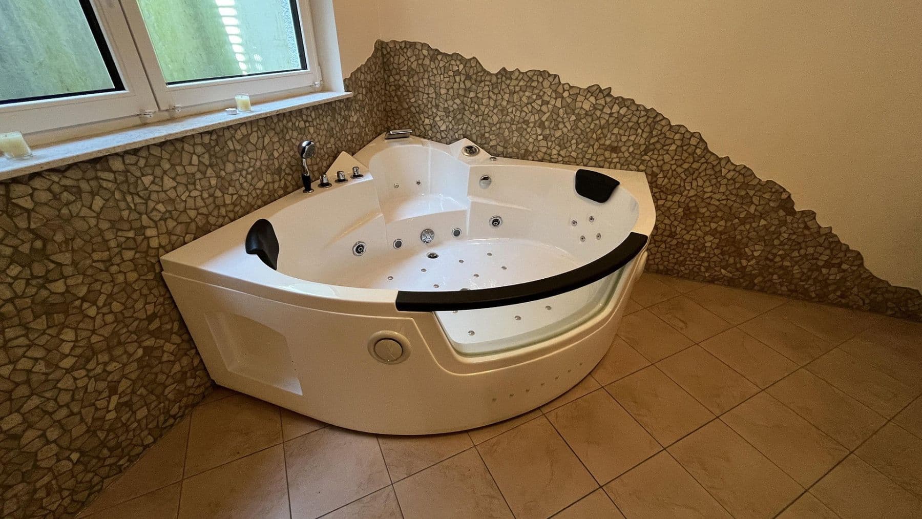 Predaj domu 334 m², pozemek 476 m², Anna-Nopper-Str. 17, Kornwestheim, Bádensko-Wurttembersko Predaj domu 334 m², pozemek 476 m², Anna-Nopper-Str. 17, Kornwestheim, Bádensko-Wurttembersko