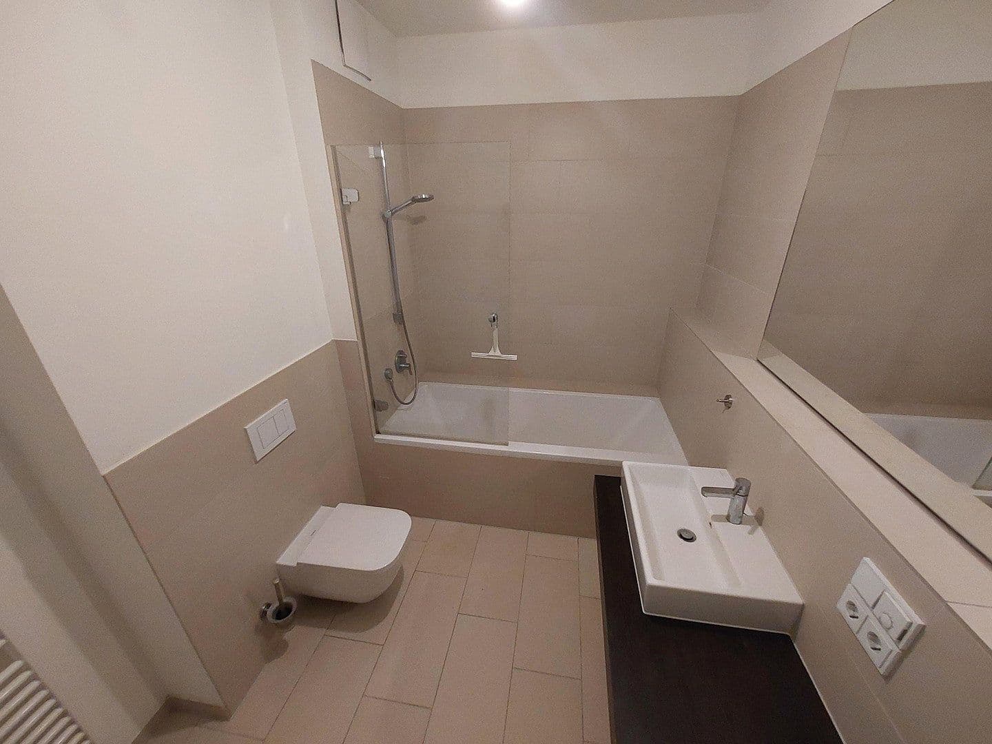 Predaj bytu 2-izbový 57 m², Kommandantenstraße 77, Berlin, Berlín Predaj bytu 2-izbový 57 m², Kommandantenstraße 77, Berlin, Berlín