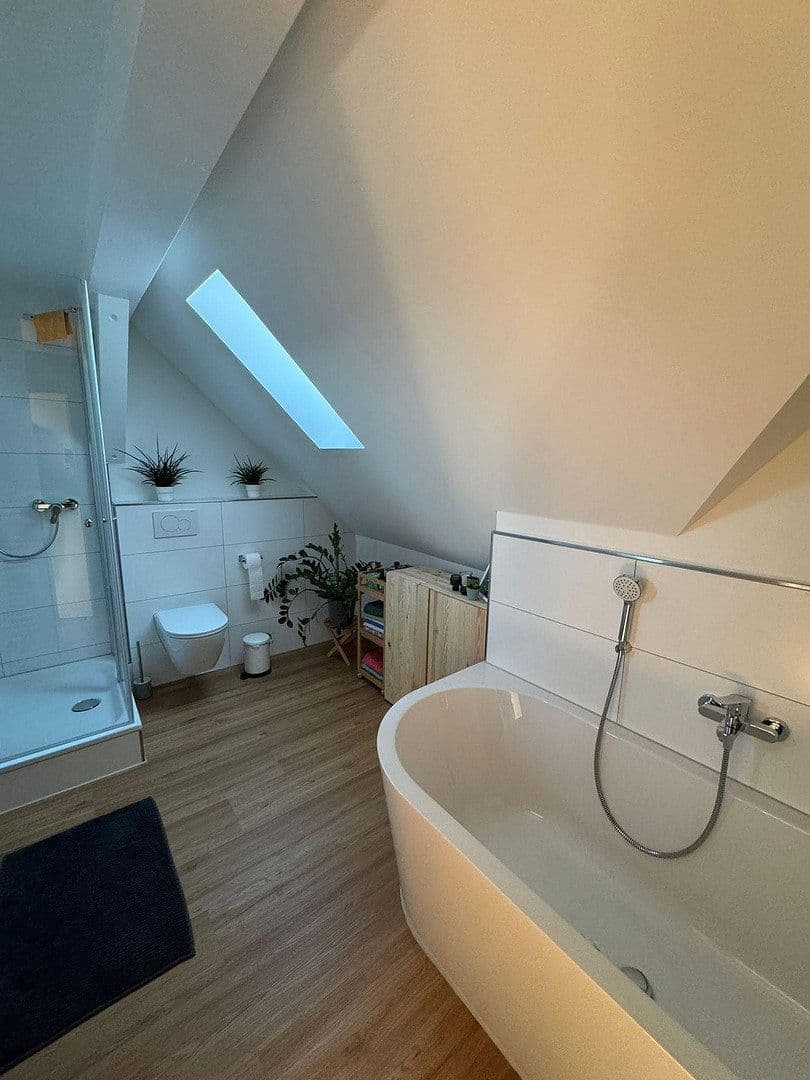 Prenájom bytu 3-izbový 85 m², Mühlenstraße 134, Bielefeld, Severné Porýnie - Westfálsko Prenájom bytu 3-izbový 85 m², Mühlenstraße 134, Bielefeld, Severné Porýnie - Westfálsko