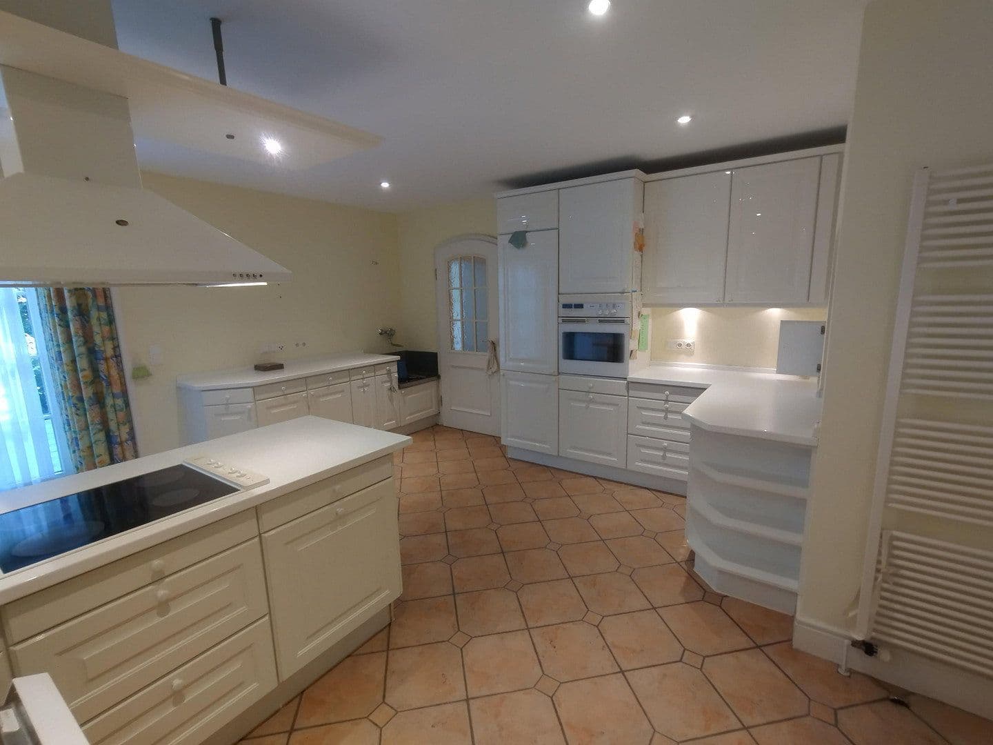 Prenájom domu 357 m², pozemek 1.008 m², Hamburg, Hamburg Prenájom domu 357 m², pozemek 1.008 m², Hamburg, Hamburg