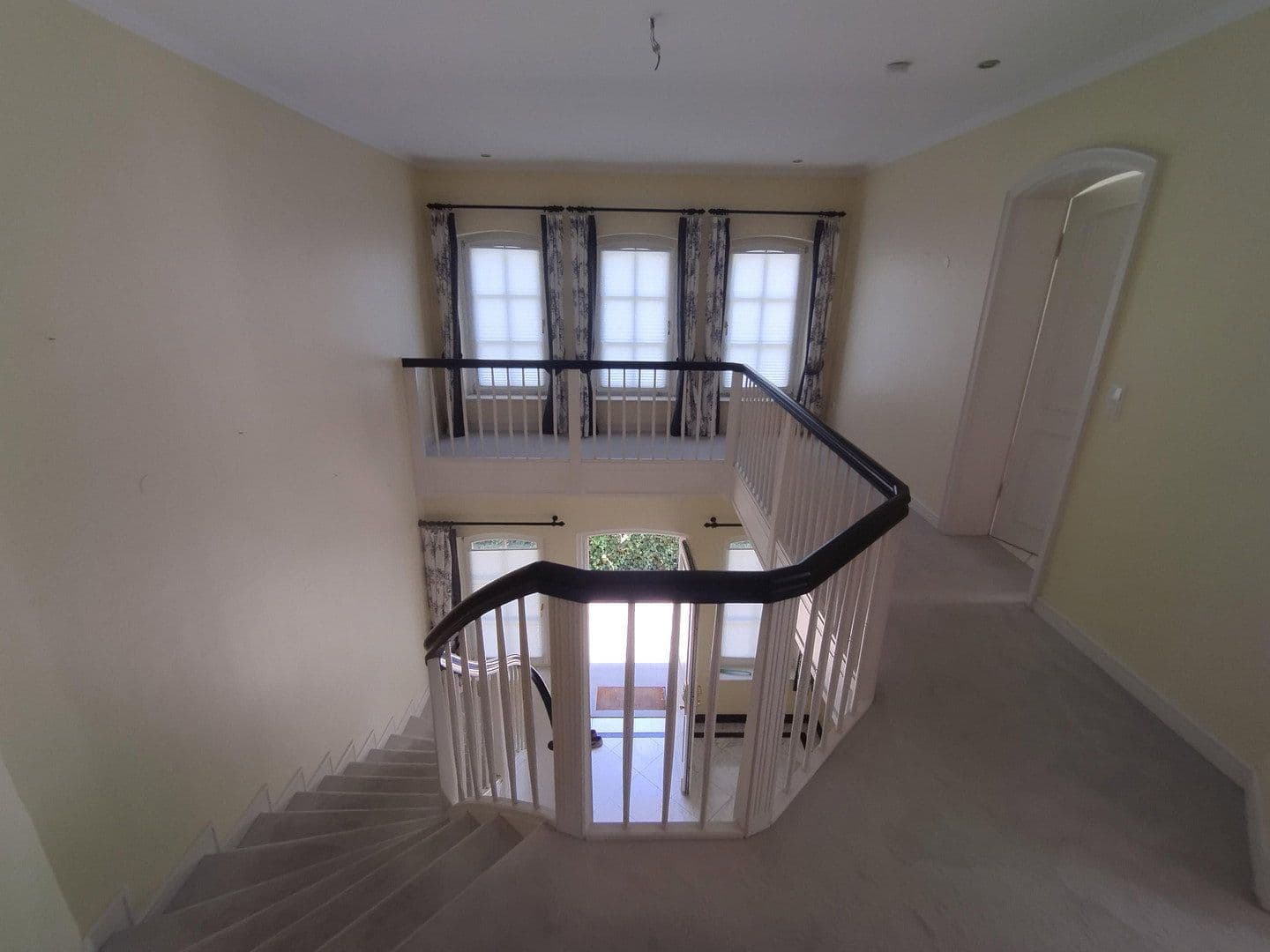 Prenájom domu 357 m², pozemek 1.008 m², Hamburg, Hamburg Prenájom domu 357 m², pozemek 1.008 m², Hamburg, Hamburg