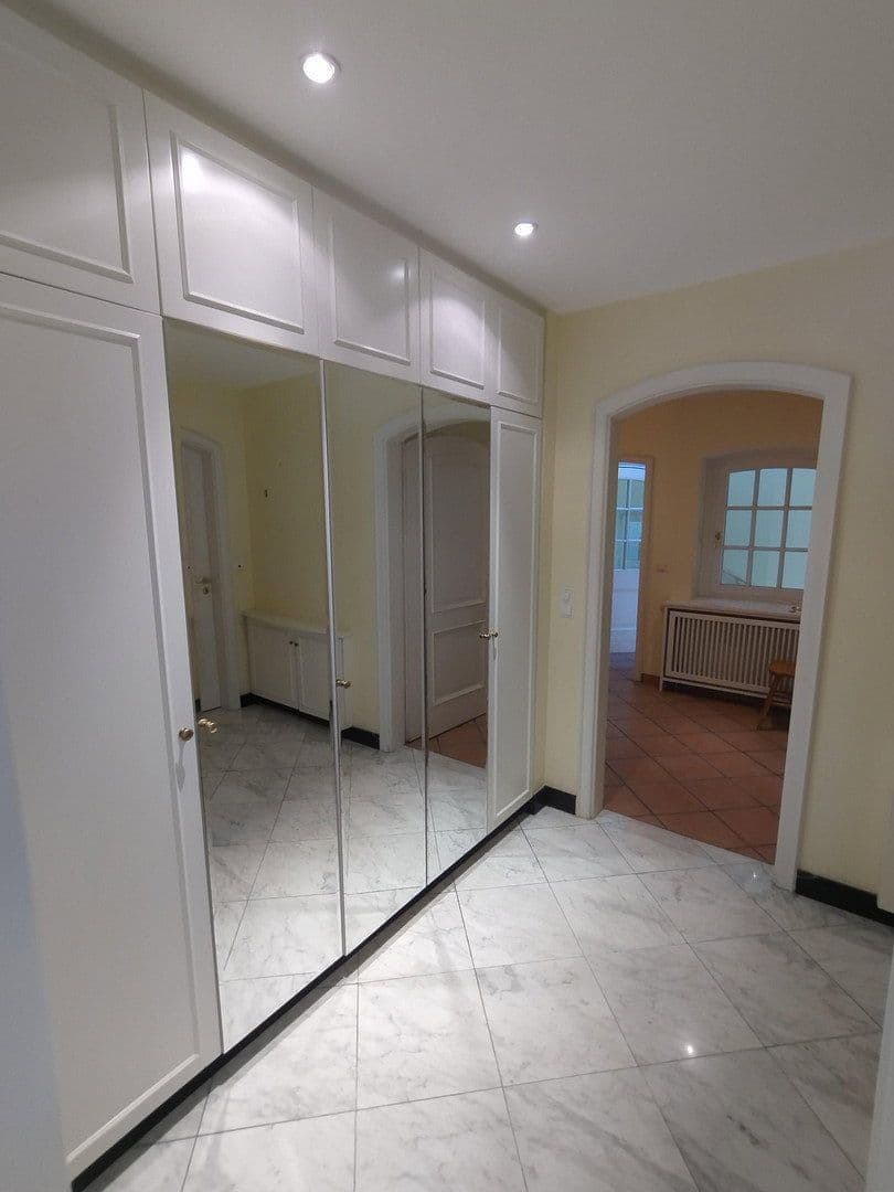 Prenájom domu 357 m², pozemek 1.008 m², Hamburg, Hamburg Prenájom domu 357 m², pozemek 1.008 m², Hamburg, Hamburg