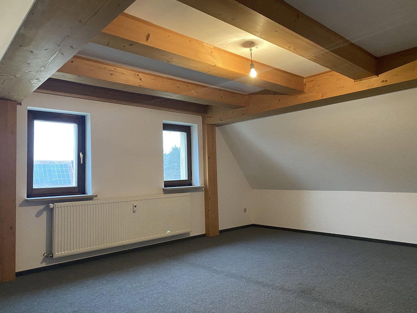 Predaj domu 280 m², pozemek 833 m², Kleinsendelbach, Bavorsko Predaj domu 280 m², pozemek 833 m², Kleinsendelbach, Bavorsko