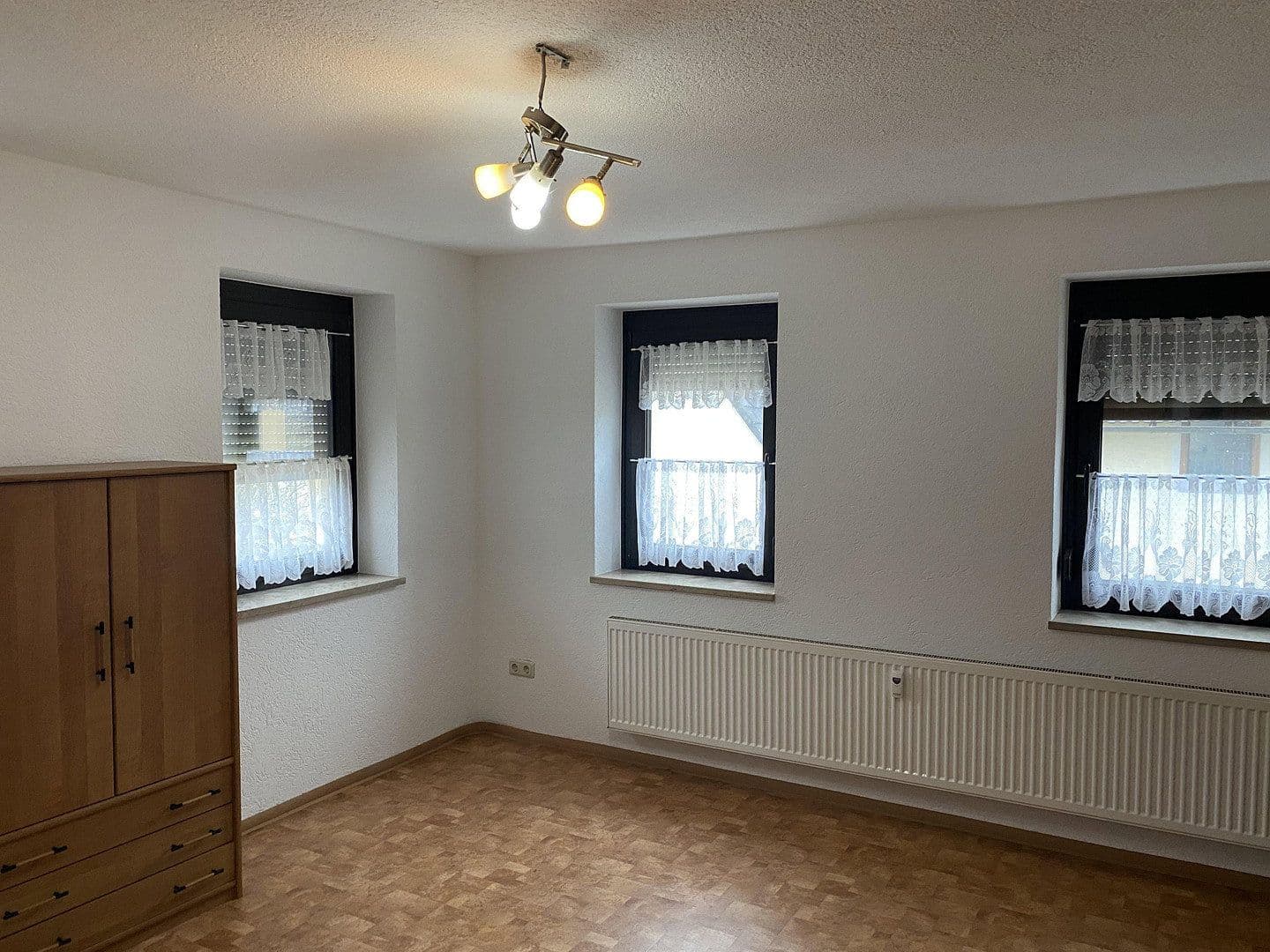 Predaj domu 280 m², pozemek 833 m², Kleinsendelbach, Bavorsko Predaj domu 280 m², pozemek 833 m², Kleinsendelbach, Bavorsko