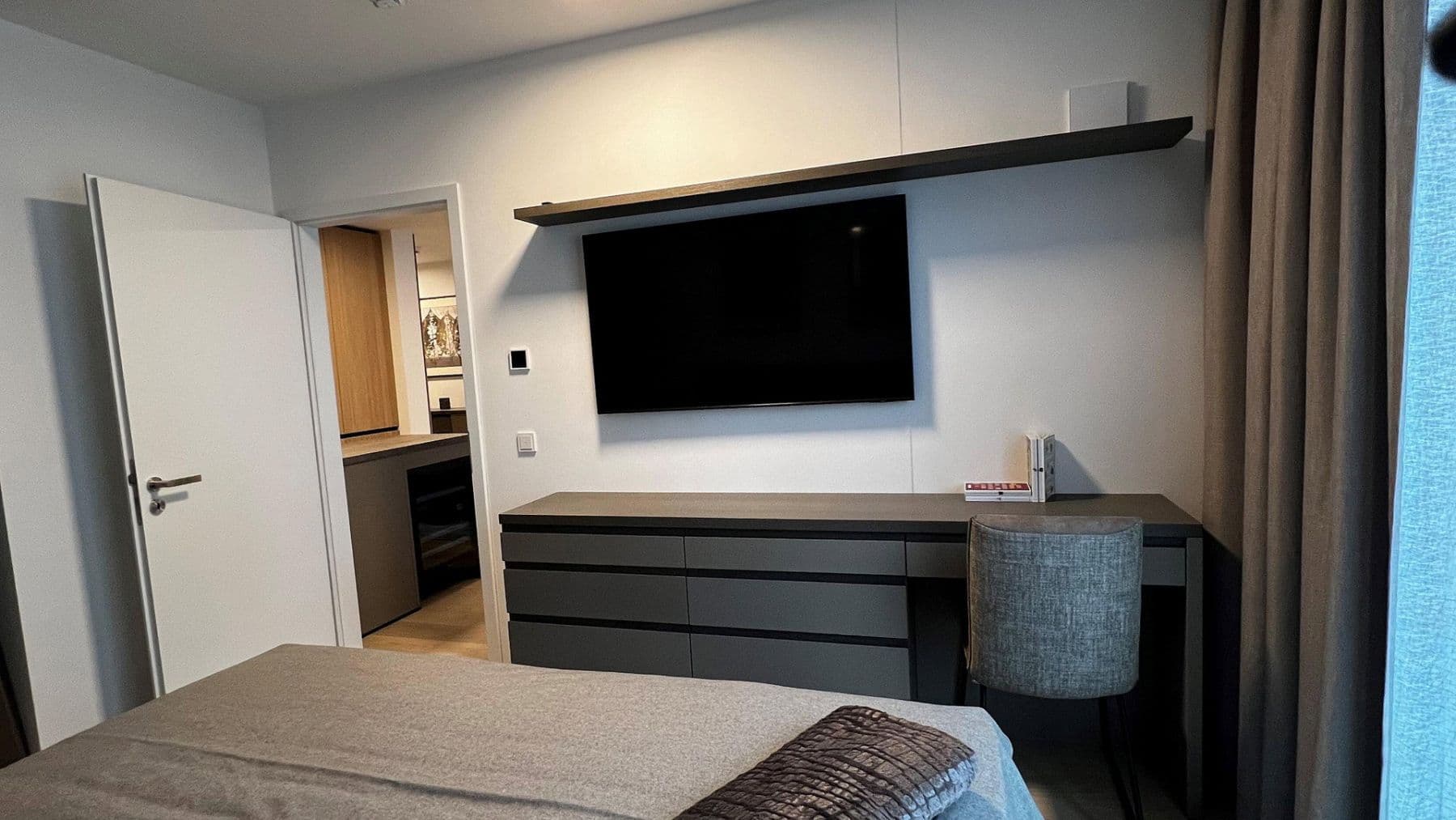 Prenájom bytu 2-izbový 65 m², München, Bavorsko Prenájom bytu 2-izbový 65 m², München, Bavorsko