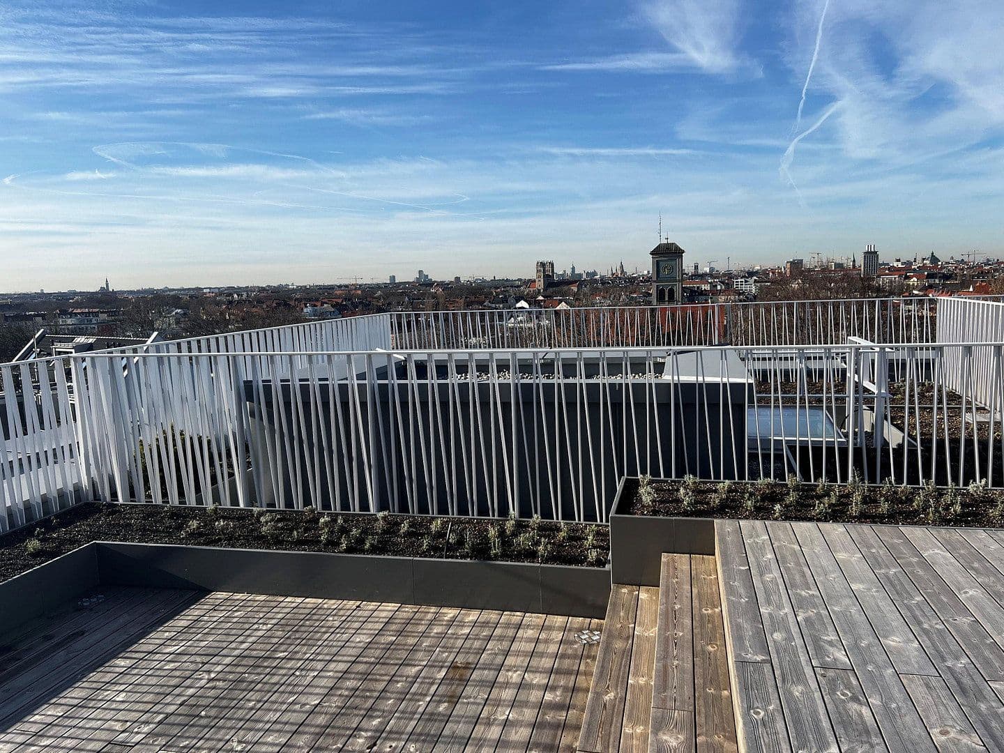 Prenájom bytu 2-izbový 65 m², München, Bavorsko Prenájom bytu 2-izbový 65 m², München, Bavorsko