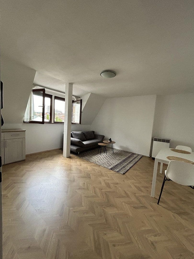 Prenájom bytu 2-izbový 41 m², Langen, Hesensko Prenájom bytu 2-izbový 41 m², Langen, Hesensko