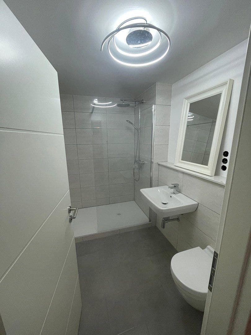 Prenájom bytu 2-izbový 56 m², Felix-Dahn-Straße 0, München, Bavorsko Prenájom bytu 2-izbový 56 m², Felix-Dahn-Straße 0, München, Bavorsko