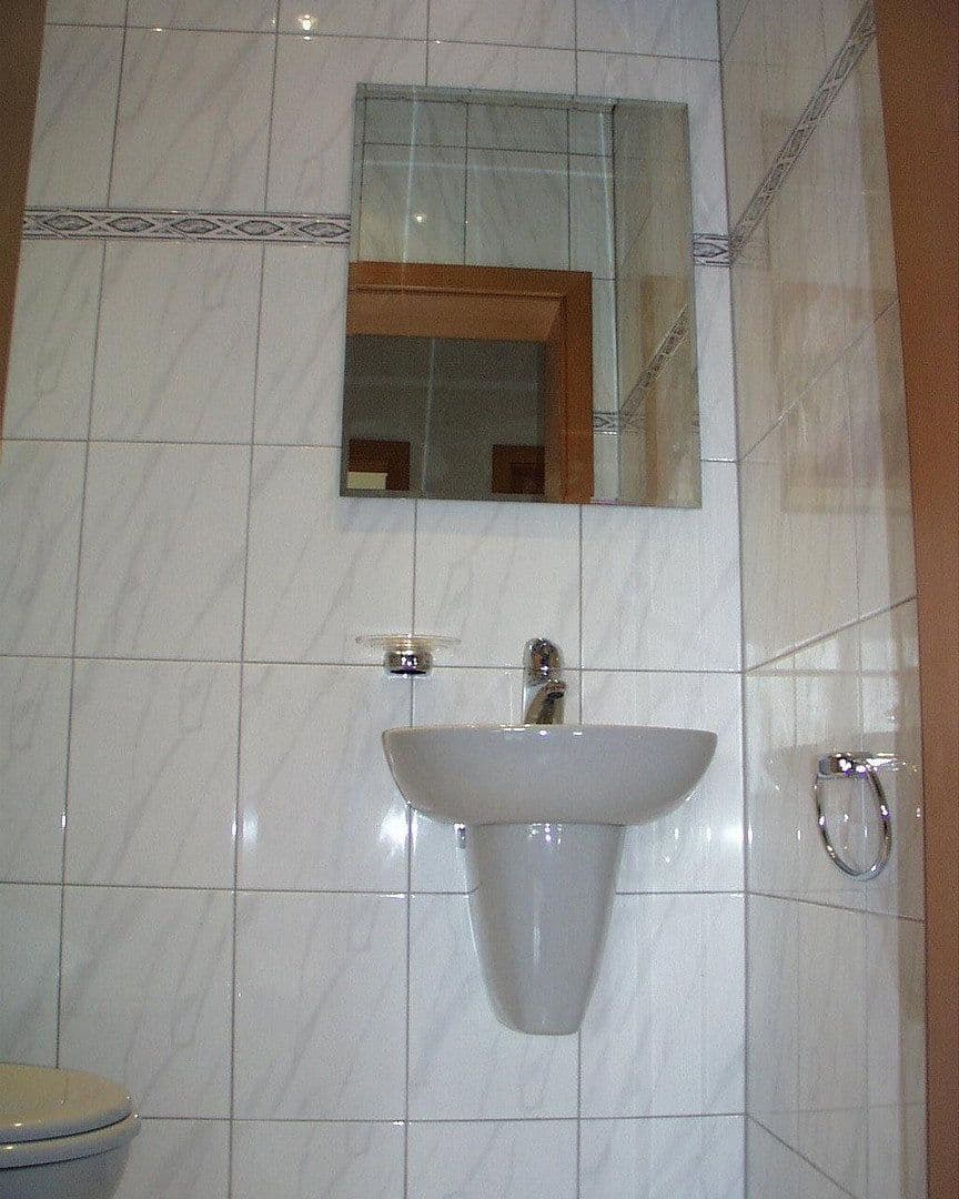 Prenájom bytu 4-izbový 106 m², Kiedrich, Hesensko Prenájom bytu 4-izbový 106 m², Kiedrich, Hesensko