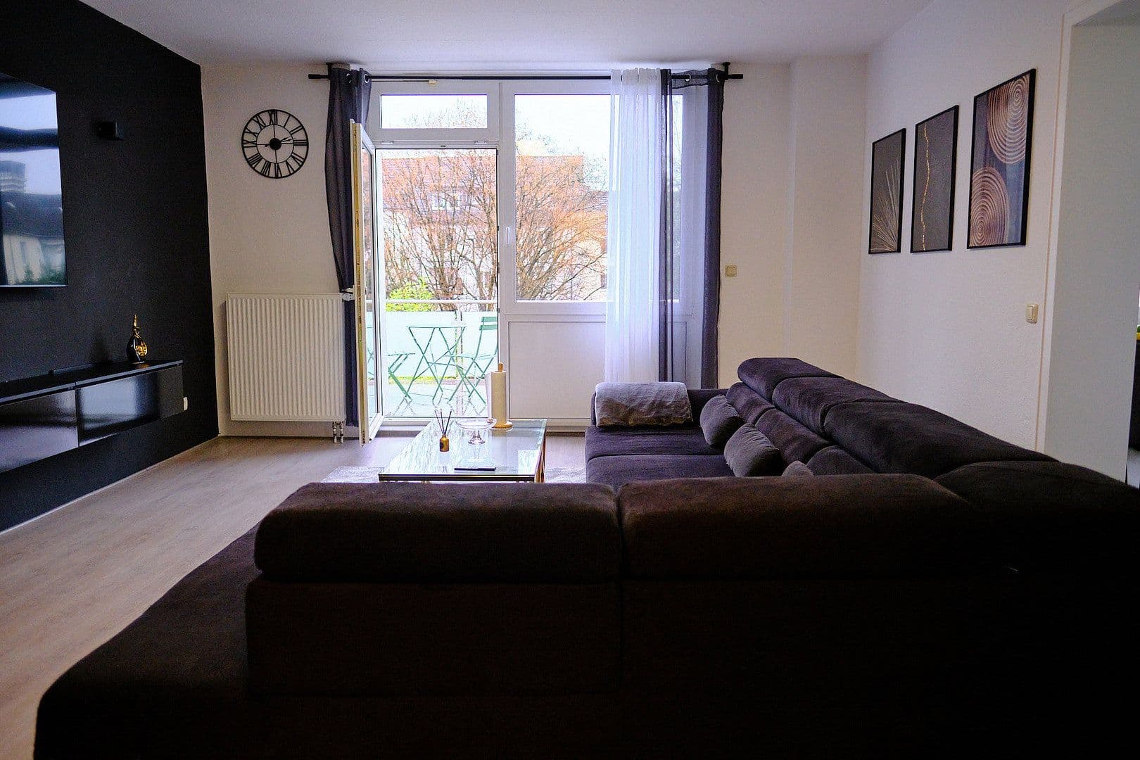 Prenájom bytu 2-izbový 80 m², Mülheim an der Ruhr, Severné Porýnie - Westfálsko Prenájom bytu 2-izbový 80 m², Mülheim an der Ruhr, Severné Porýnie - Westfálsko