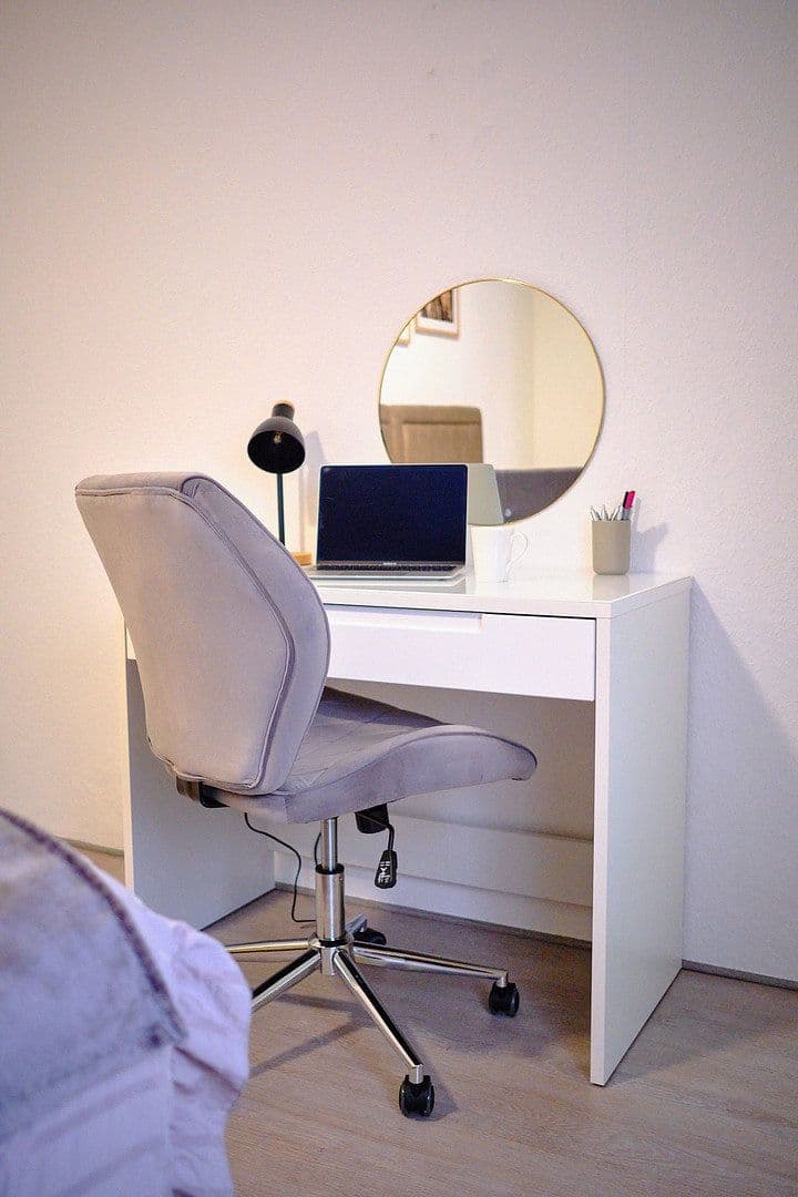 Prenájom bytu 2-izbový 80 m², Mülheim an der Ruhr, Severné Porýnie - Westfálsko Prenájom bytu 2-izbový 80 m², Mülheim an der Ruhr, Severné Porýnie - Westfálsko