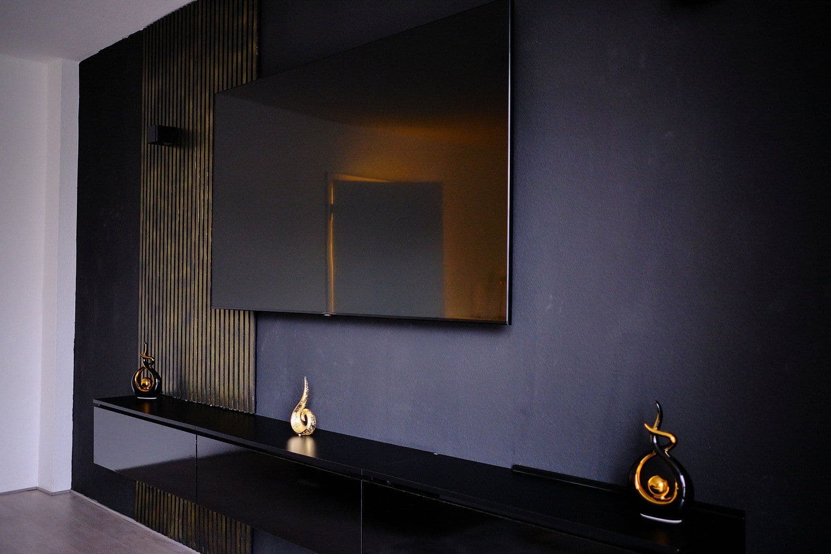 Prenájom bytu 2-izbový 80 m², Mülheim an der Ruhr, Severné Porýnie - Westfálsko Prenájom bytu 2-izbový 80 m², Mülheim an der Ruhr, Severné Porýnie - Westfálsko