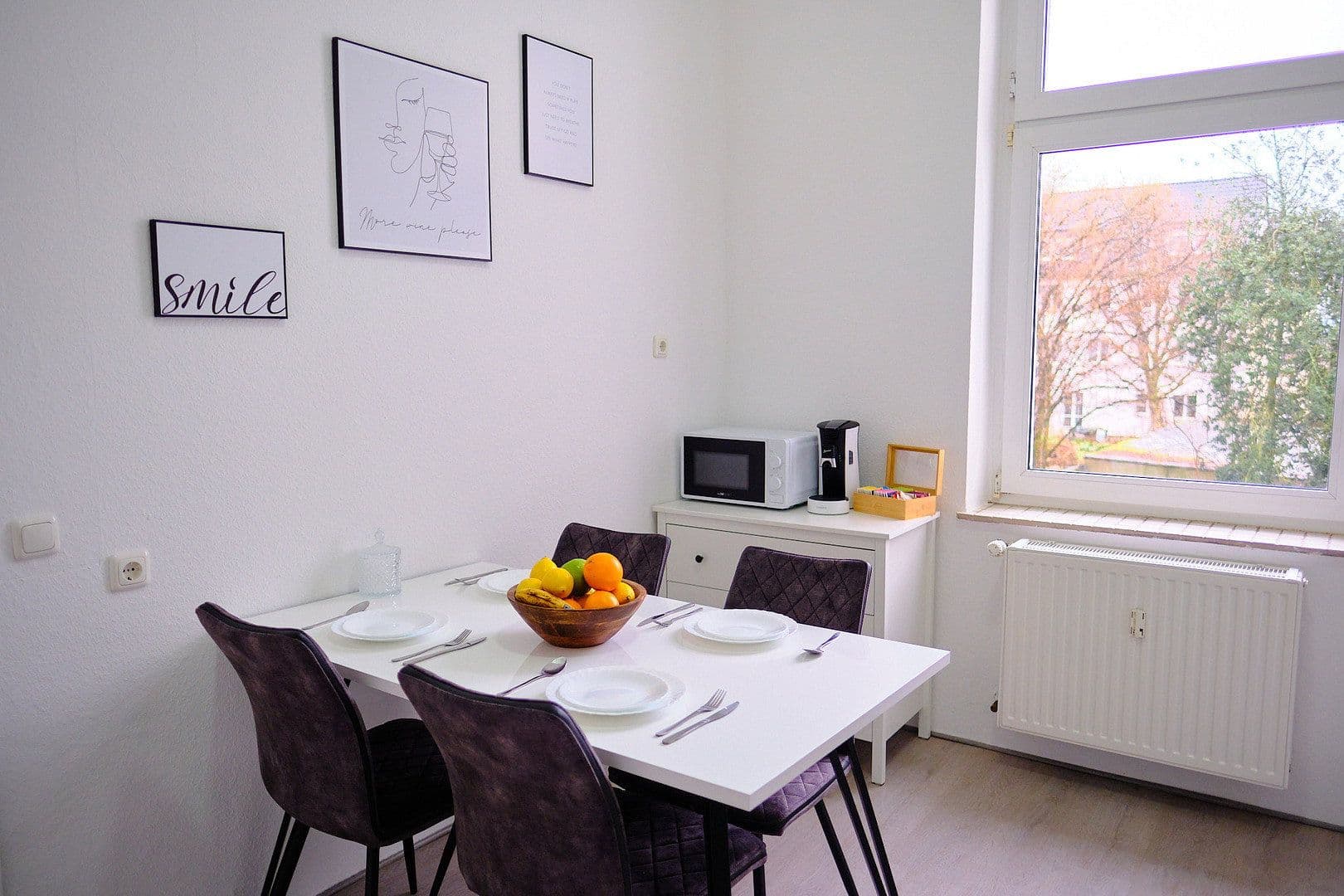 Prenájom bytu 2-izbový 80 m², Mülheim an der Ruhr, Severné Porýnie - Westfálsko Prenájom bytu 2-izbový 80 m², Mülheim an der Ruhr, Severné Porýnie - Westfálsko