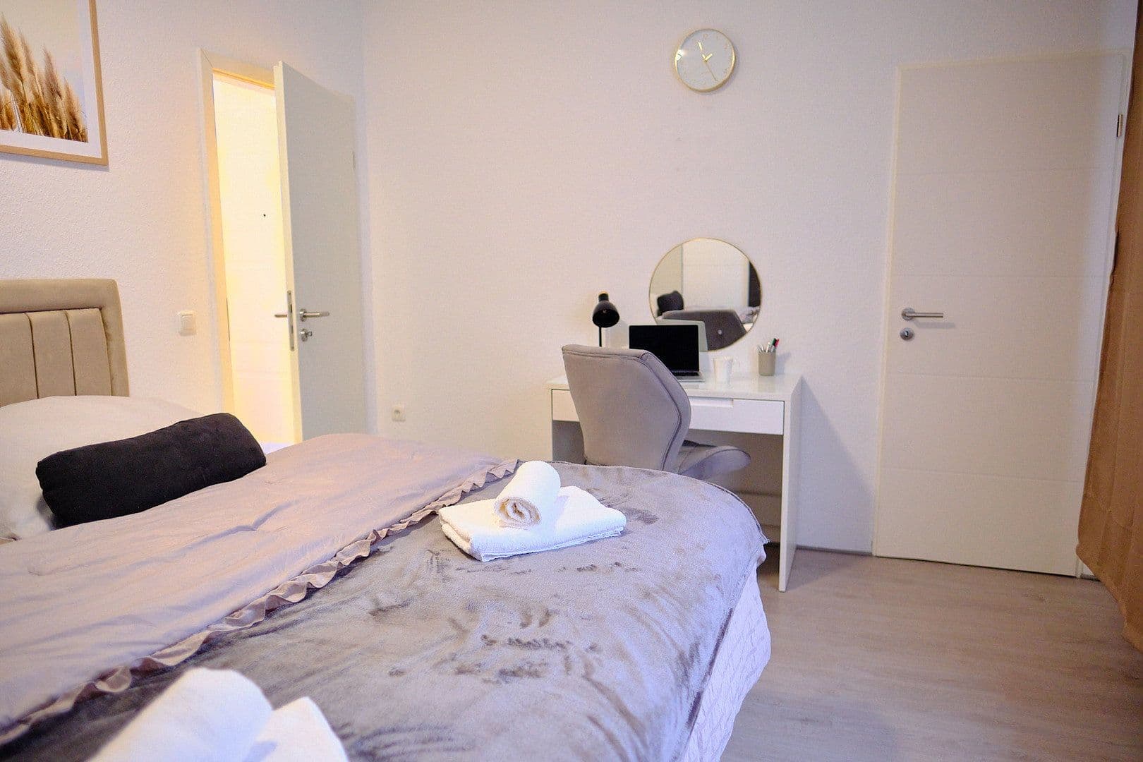 Prenájom bytu 2-izbový 80 m², Mülheim an der Ruhr, Severné Porýnie - Westfálsko Prenájom bytu 2-izbový 80 m², Mülheim an der Ruhr, Severné Porýnie - Westfálsko