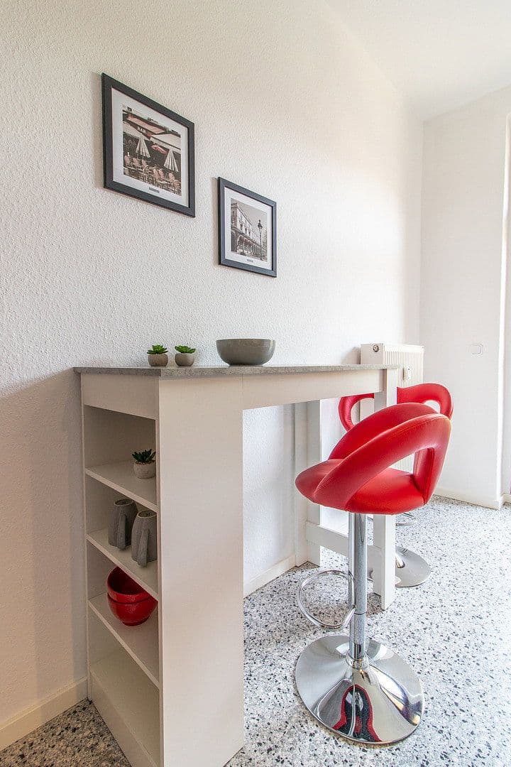 Prenájom bytu 2-izbový 56 m², Leipziger Straße 61, Zwickau, Sasko Prenájom bytu 2-izbový 56 m², Leipziger Straße 61, Zwickau, Sasko