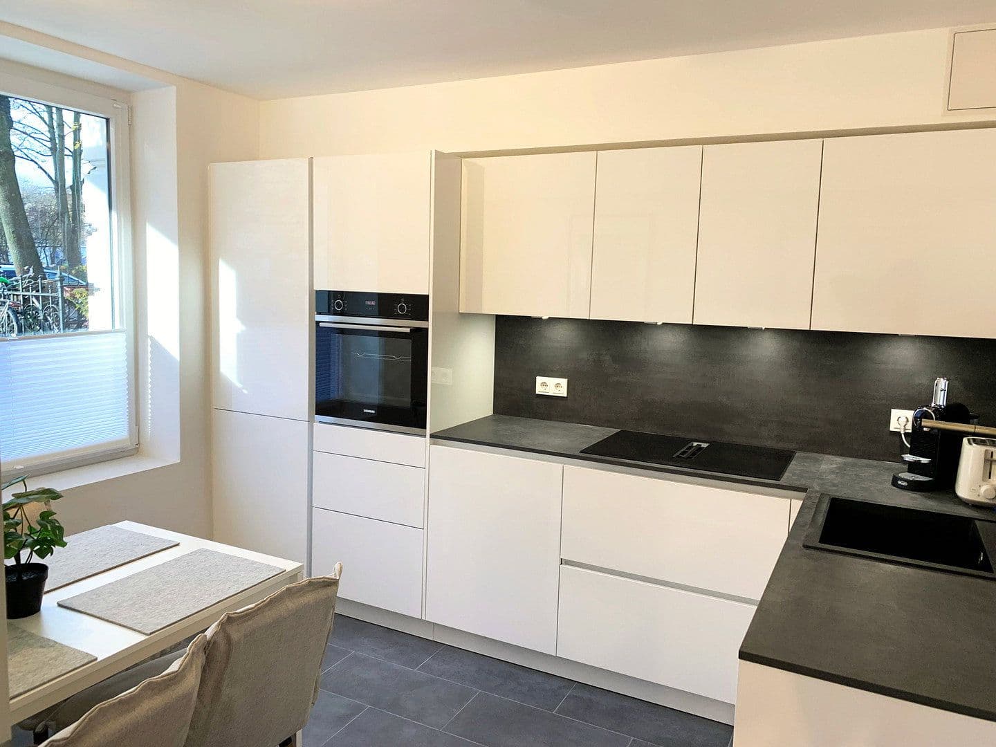 Prenájom bytu 2-izbový 55 m², Wrangelstraße 65, Hamburg, Hamburg Prenájom bytu 2-izbový 55 m², Wrangelstraße 65, Hamburg, Hamburg