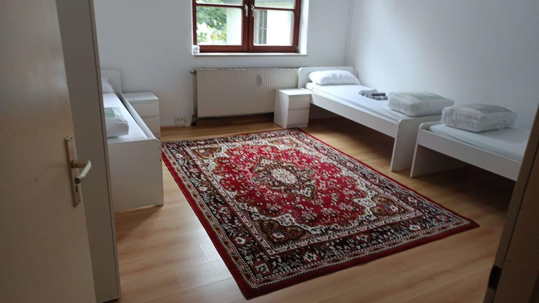 Prenájom bytu 3-izbový 95 m², Moosach München, Bavorsko Prenájom bytu 3-izbový 95 m², Moosach München, Bavorsko