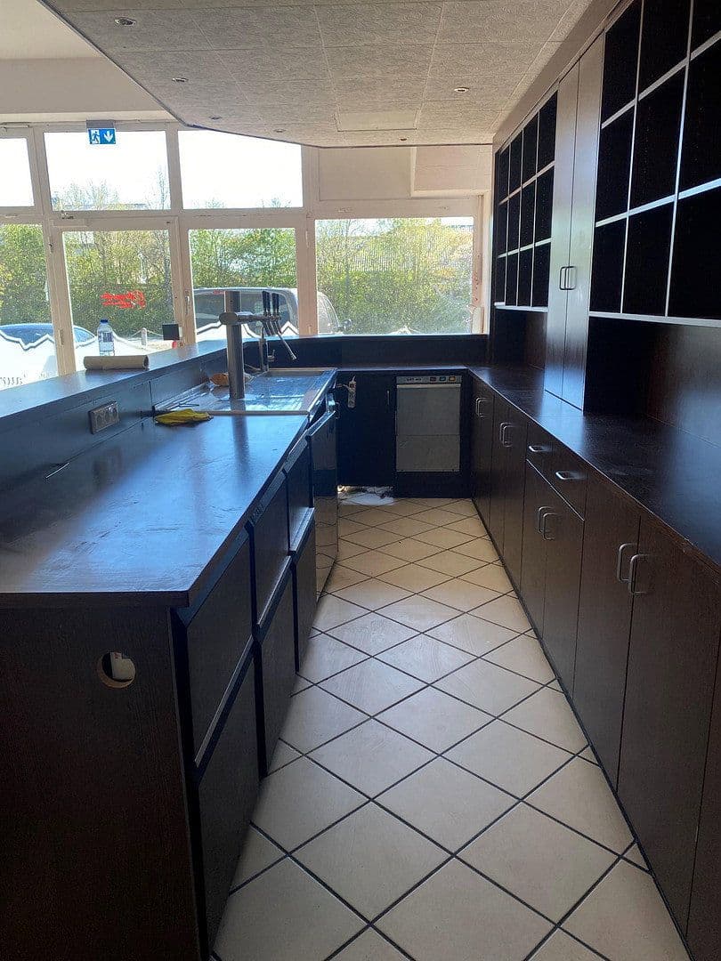 Prenájom nebytového priestoru 120 m², Kieler Str. 84, Lentföhrden, Šlezvicko-Holštajnsko Prenájom nebytového priestoru 120 m², Kieler Str. 84, Lentföhrden, Šlezvicko-Holštajnsko