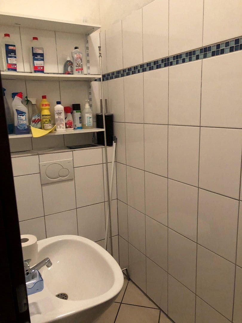 Prenájom nebytového priestoru 120 m², Kieler Str. 84, Lentföhrden, Šlezvicko-Holštajnsko Prenájom nebytového priestoru 120 m², Kieler Str. 84, Lentföhrden, Šlezvicko-Holštajnsko