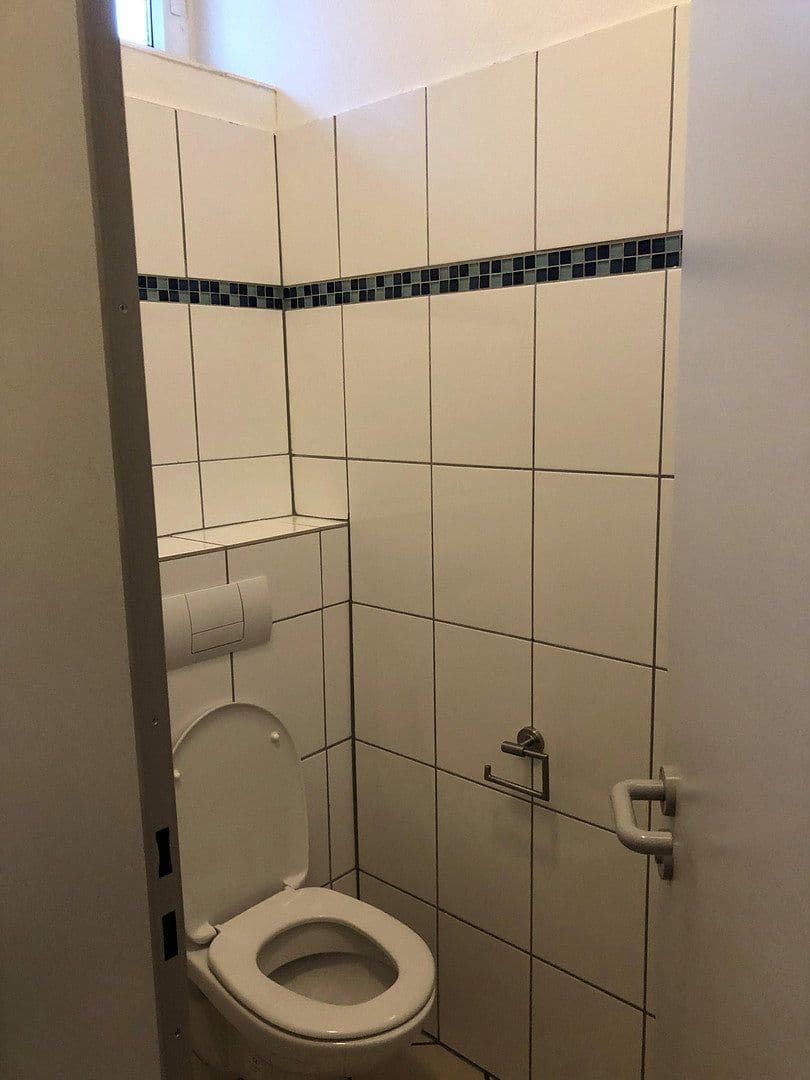 Prenájom nebytového priestoru 120 m², Kieler Str. 84, Lentföhrden, Šlezvicko-Holštajnsko Prenájom nebytového priestoru 120 m², Kieler Str. 84, Lentföhrden, Šlezvicko-Holštajnsko