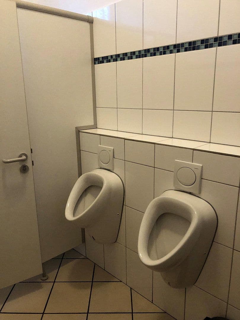 Prenájom nebytového priestoru 120 m², Kieler Str. 84, Lentföhrden, Šlezvicko-Holštajnsko Prenájom nebytového priestoru 120 m², Kieler Str. 84, Lentföhrden, Šlezvicko-Holštajnsko