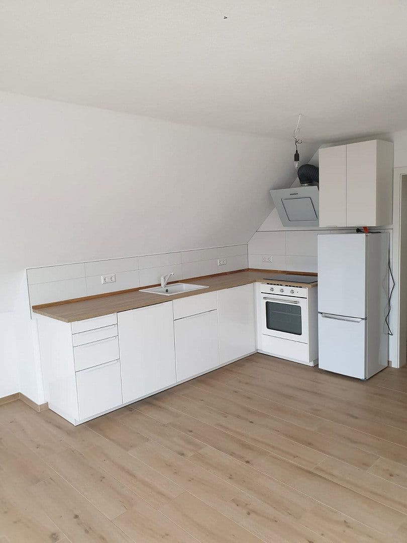 Prenájom bytu 3-izbový 65 m², Schillerstraße 32, Eislingen/Fils, Bádensko-Wurttembersko Prenájom bytu 3-izbový 65 m², Schillerstraße 32, Eislingen/Fils, Bádensko-Wurttembersko