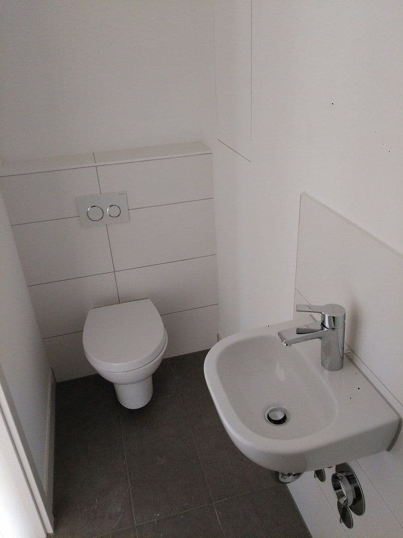 Prenájom bytu 4-izbový 95 m², Hohenzollernstraße 15, Holzgerlingen, Bádensko-Wurttembersko Prenájom bytu 4-izbový 95 m², Hohenzollernstraße 15, Holzgerlingen, Bádensko-Wurttembersko