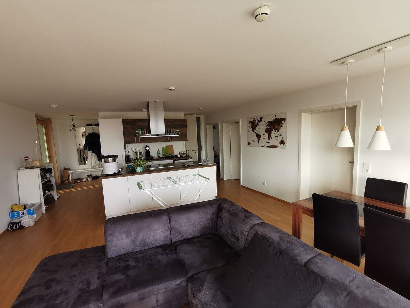 Prenájom bytu 4-izbový 95 m², Hohenzollernstraße 15, Holzgerlingen, Bádensko-Wurttembersko Prenájom bytu 4-izbový 95 m², Hohenzollernstraße 15, Holzgerlingen, Bádensko-Wurttembersko