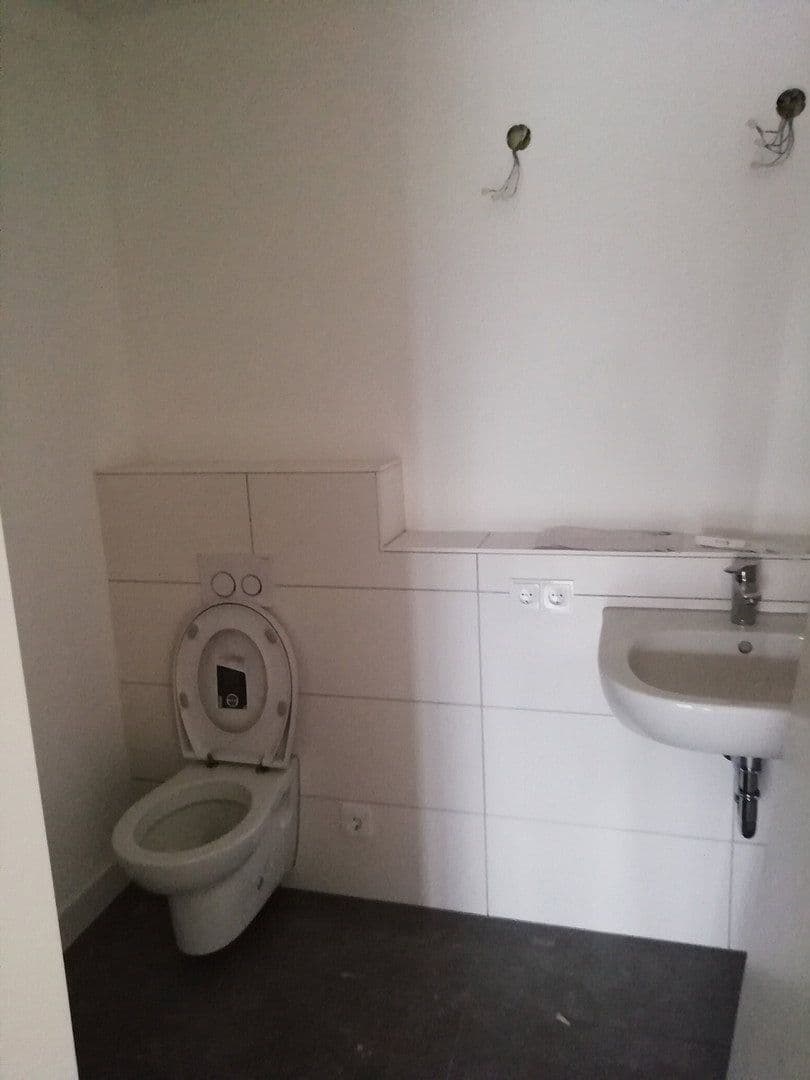 Prenájom bytu 4-izbový 95 m², Hohenzollernstraße 15, Holzgerlingen, Bádensko-Wurttembersko Prenájom bytu 4-izbový 95 m², Hohenzollernstraße 15, Holzgerlingen, Bádensko-Wurttembersko