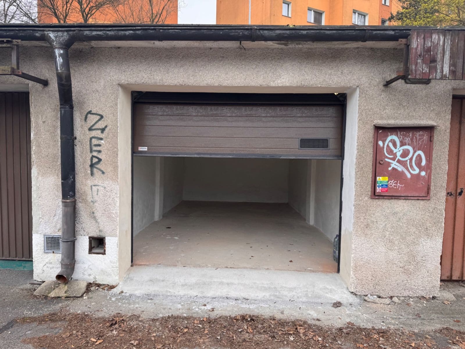 Prenájom garáže 19 m², Dobiášova, Liberec, Liberecký kraj Prenájom garáže 19 m², Dobiášova, Liberec, Liberecký kraj