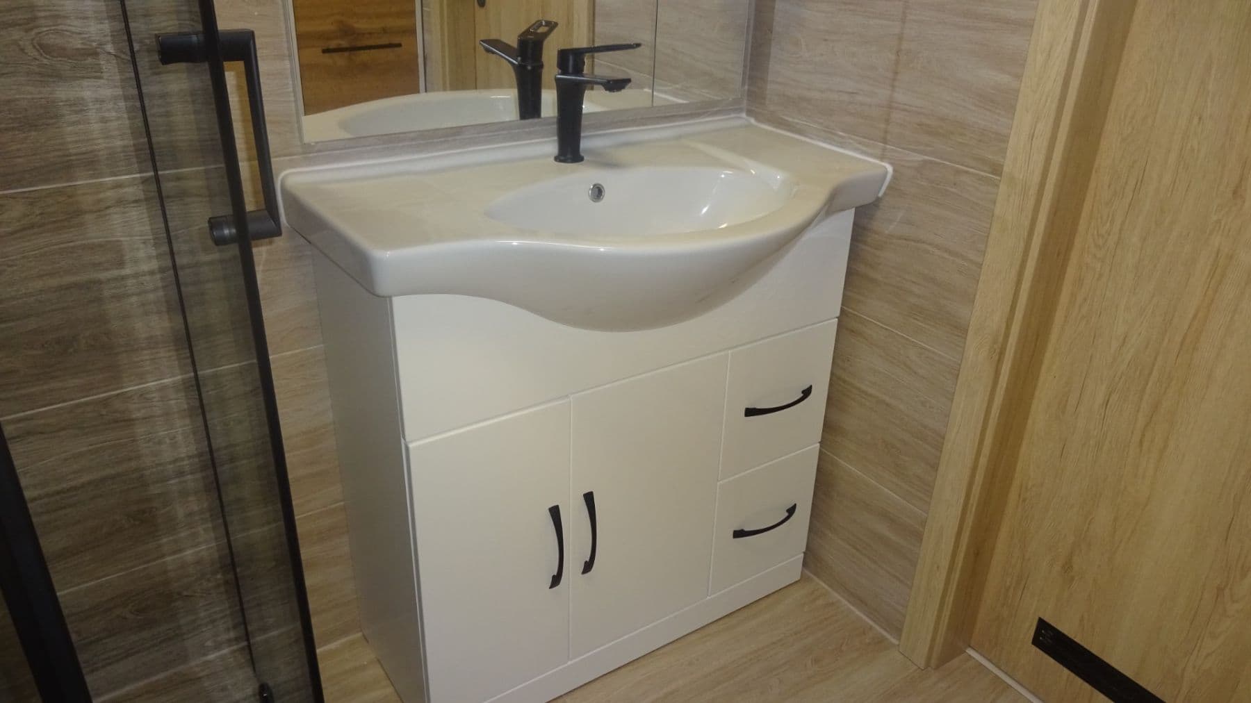 Prenájom bytu 3-izbový 70 m², Vígľašská, Petržalka, Bratislavský kraj Prenájom bytu 3-izbový 70 m², Vígľašská, Petržalka, Bratislavský kraj