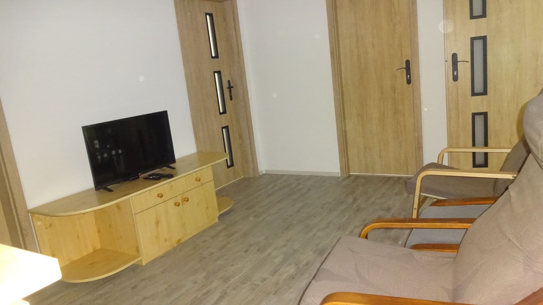 Prenájom bytu 3-izbový 70 m², Vígľašská, Petržalka, Bratislavský kraj Prenájom bytu 3-izbový 70 m², Vígľašská, Petržalka, Bratislavský kraj