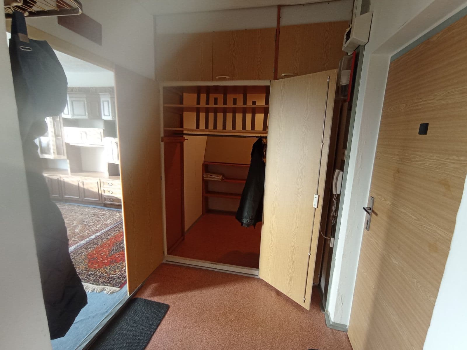 Predaj bytu 3-izbový 74 m², Konečná, Karlovy Vary, Karlovarský kraj Predaj bytu 3-izbový 74 m², Konečná, Karlovy Vary, Karlovarský kraj