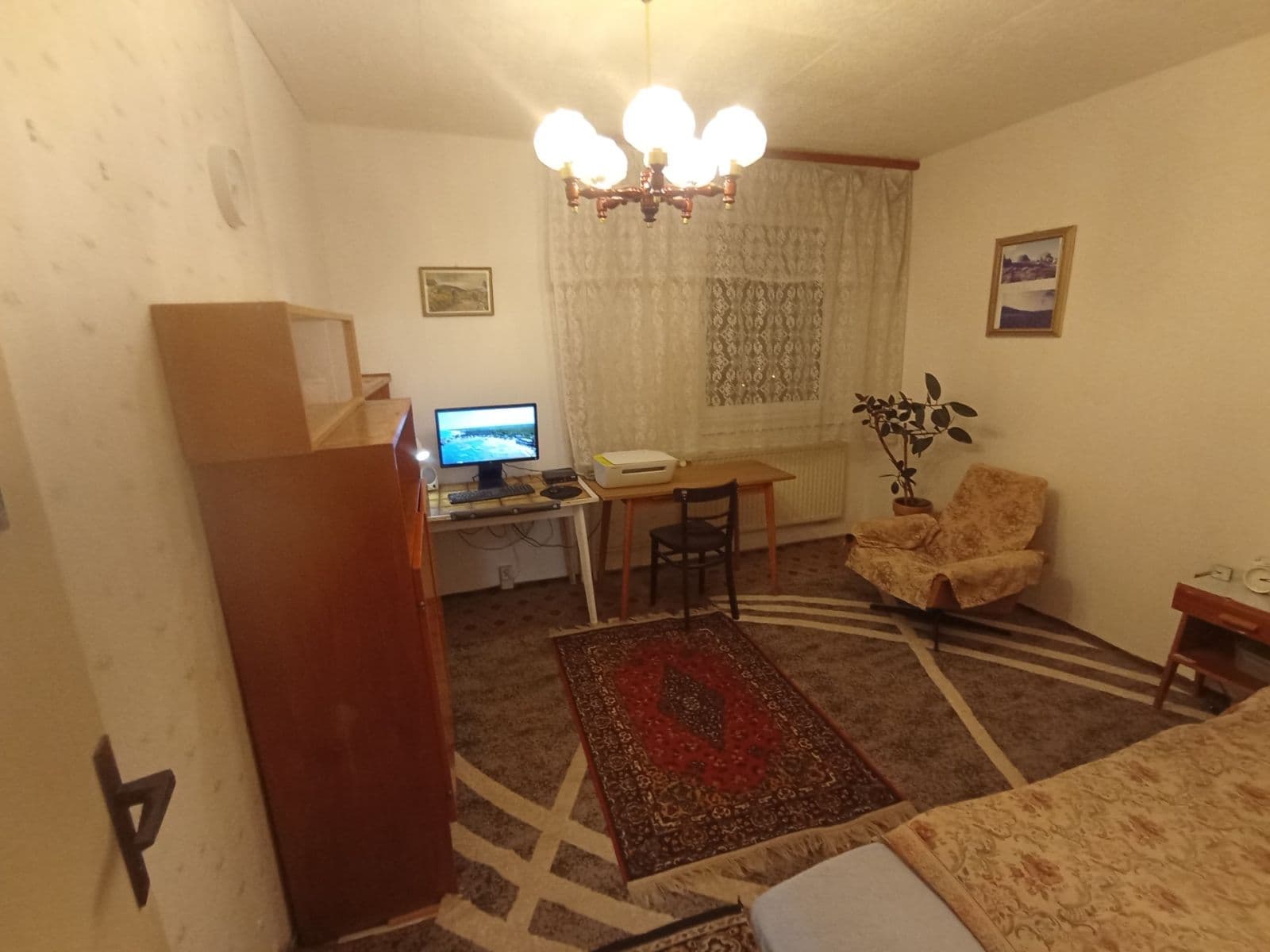 Predaj bytu 3-izbový 74 m², Konečná, Karlovy Vary, Karlovarský kraj Predaj bytu 3-izbový 74 m², Konečná, Karlovy Vary, Karlovarský kraj