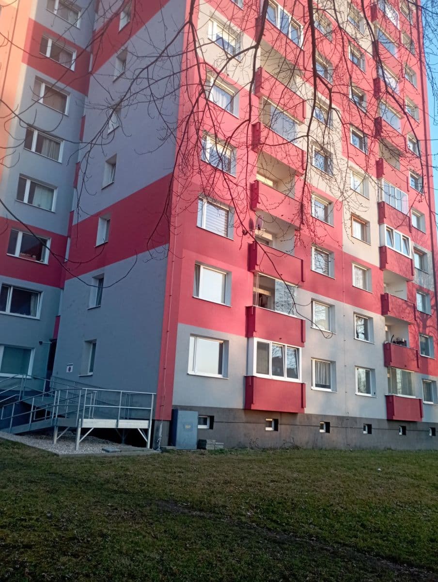 Predaj bytu 3-izbový 74 m², Konečná, Karlovy Vary, Karlovarský kraj Predaj bytu 3-izbový 74 m², Konečná, Karlovy Vary, Karlovarský kraj