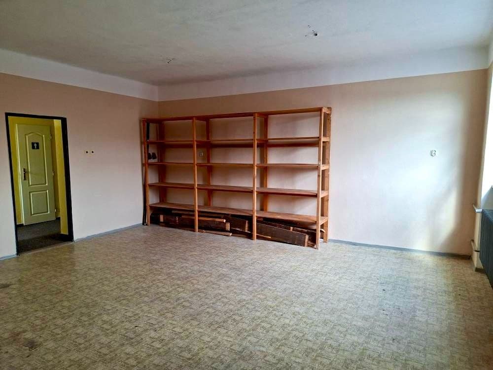 Prenájom nebytového priestoru 32 m², Pod Hájem, Králův Dvůr, Středočeský kraj Prenájom nebytového priestoru 32 m², Pod Hájem, Králův Dvůr, Středočeský kraj