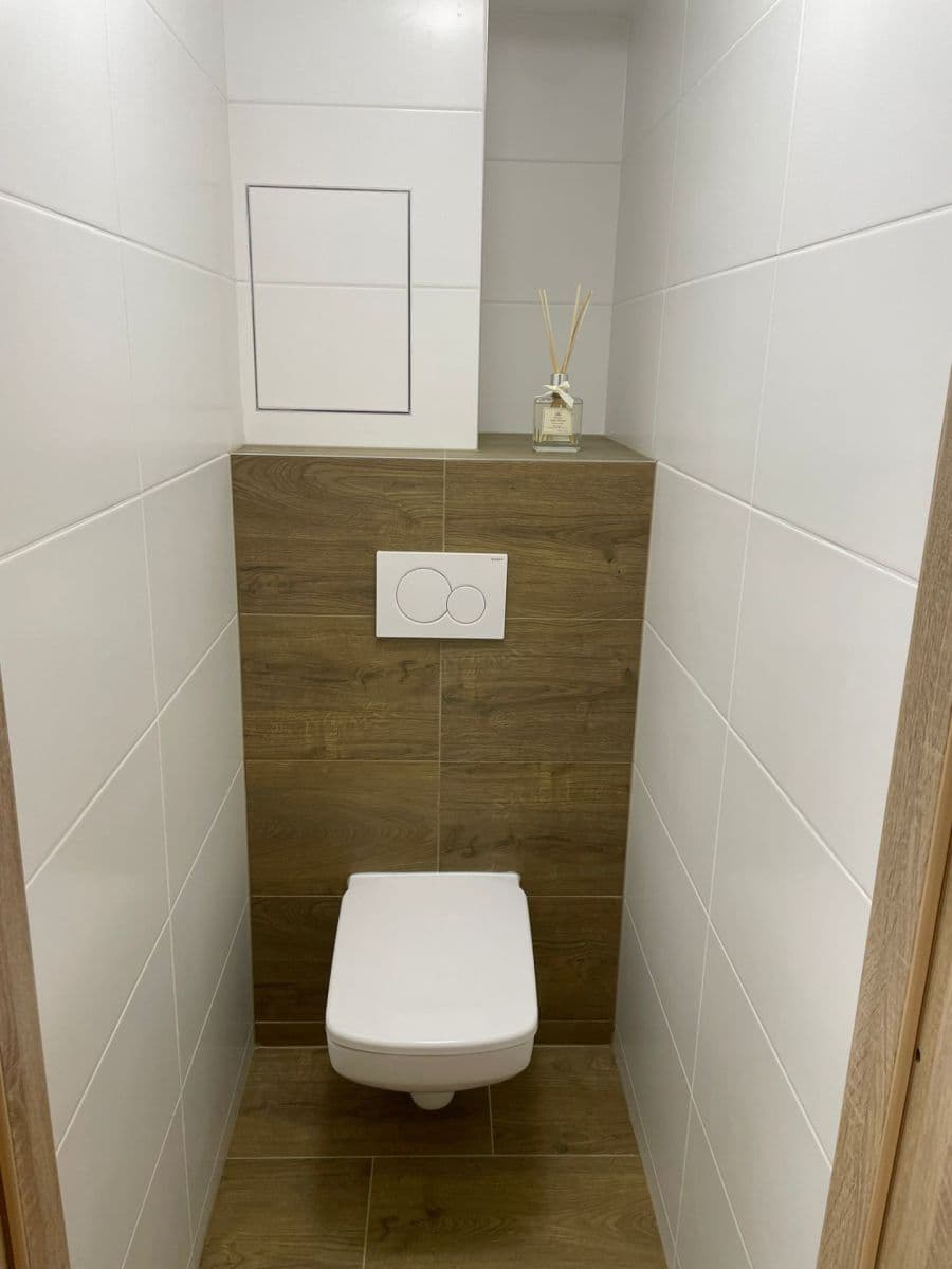 Prenájom bytu 2-izbový 47 m², Kosmonautů, Mělník, Středočeský kraj Prenájom bytu 2-izbový 47 m², Kosmonautů, Mělník, Středočeský kraj