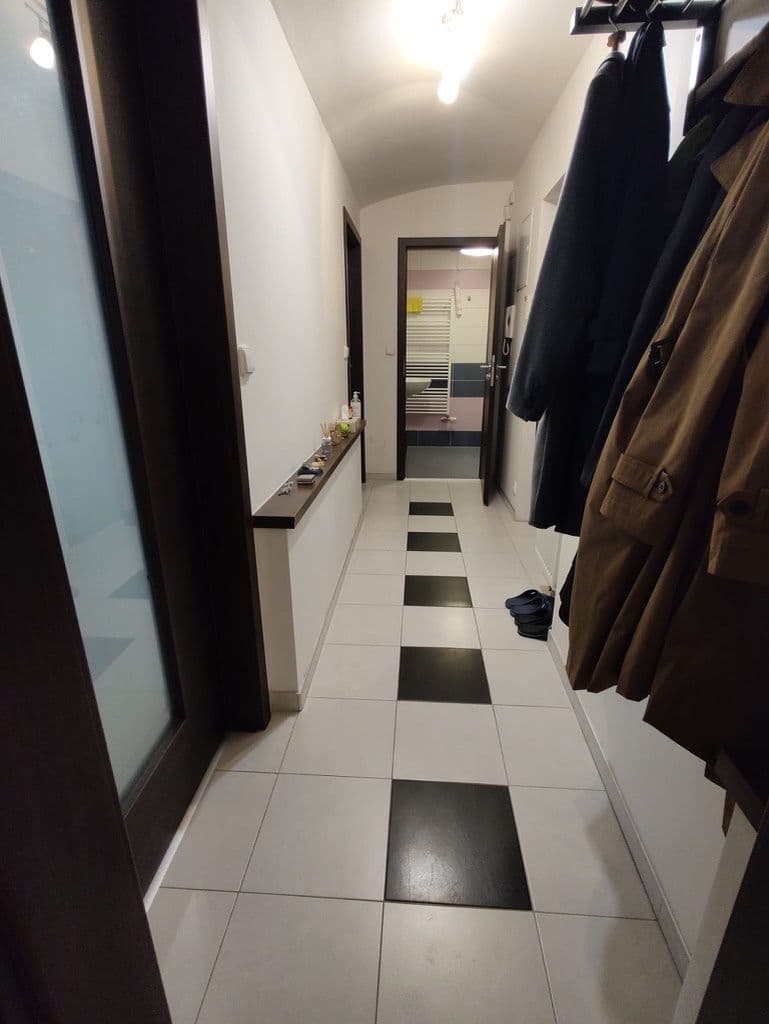 Prenájom bytu 2-izbový 48 m², U Krbu, Praha, Praha Prenájom bytu 2-izbový 48 m², U Krbu, Praha, Praha