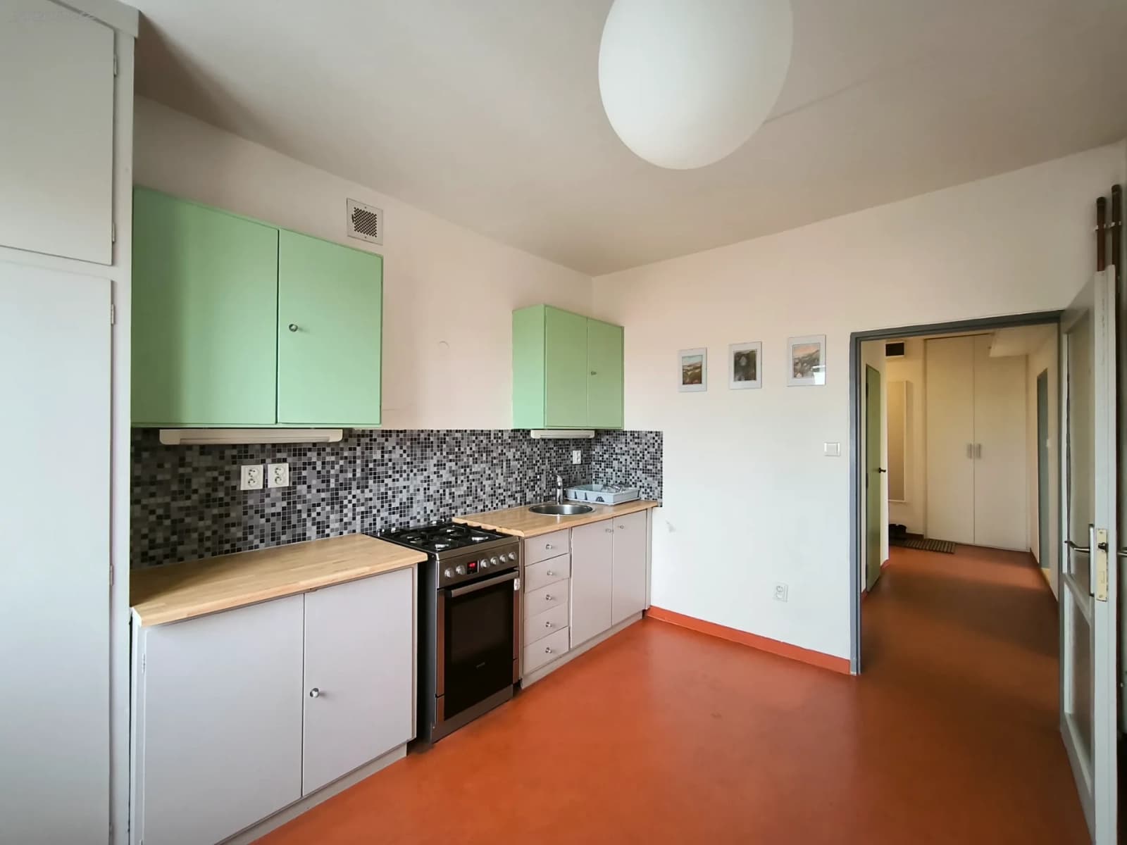Prenájom bytu 2-izbový 53 m², Nučická, Praha, Praha Prenájom bytu 2-izbový 53 m², Nučická, Praha, Praha