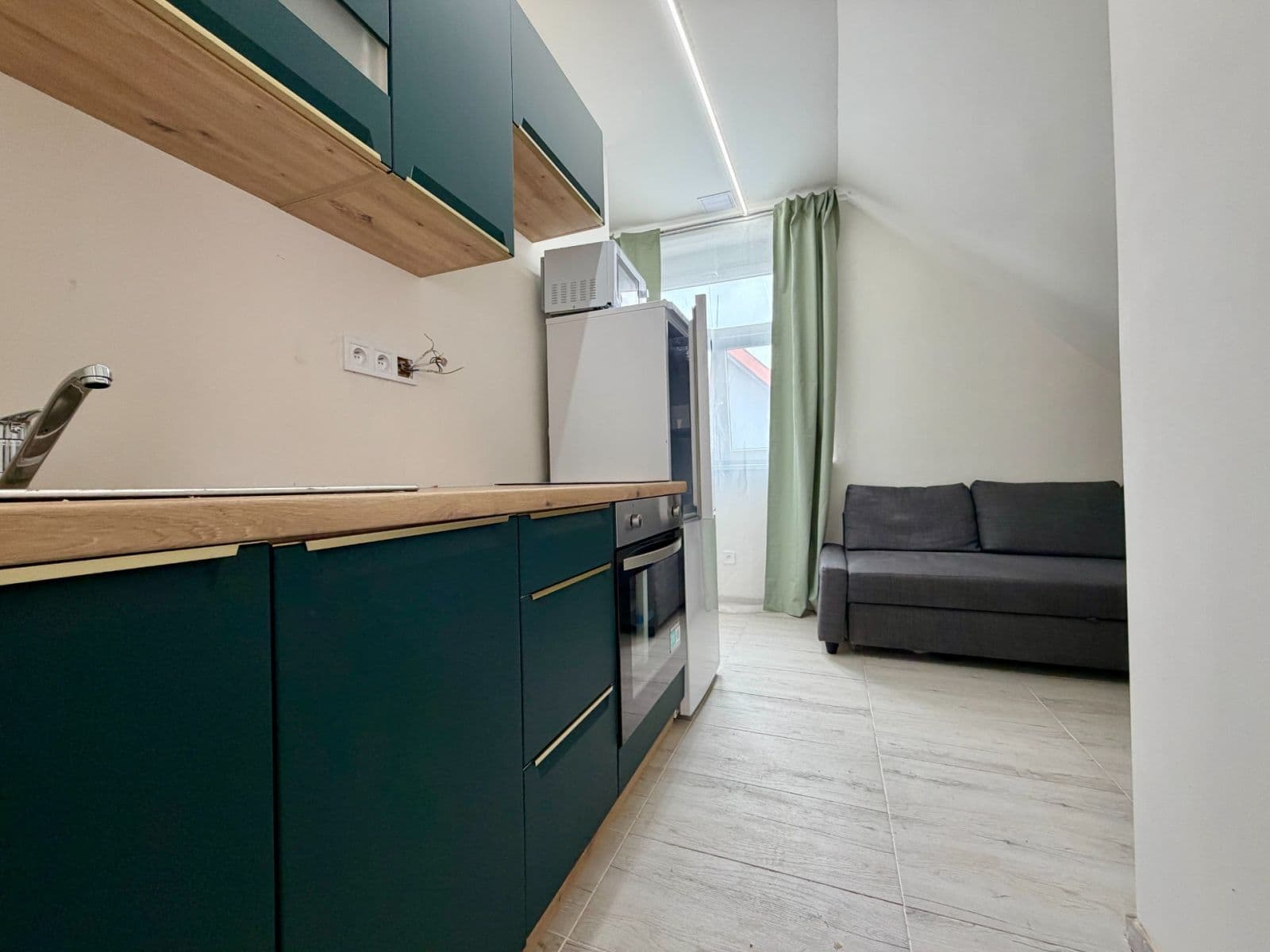 Prenájom domu 168 m², pozemek 74 m², Na Jarově, Praha, Praha Prenájom domu 168 m², pozemek 74 m², Na Jarově, Praha, Praha