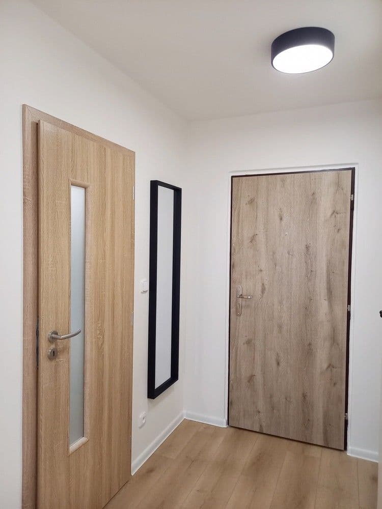 Prenájom bytu 2-izbový 40 m², Mečíková, Praha, Praha Prenájom bytu 2-izbový 40 m², Mečíková, Praha, Praha