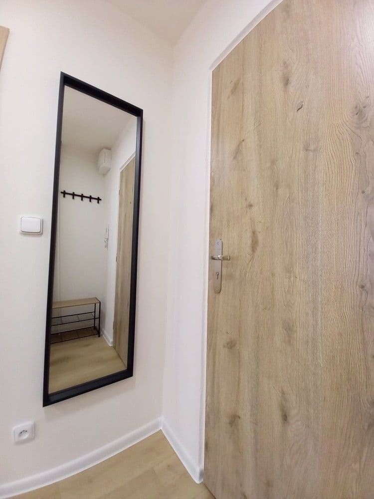 Prenájom bytu 2-izbový 40 m², Mečíková, Praha, Praha Prenájom bytu 2-izbový 40 m², Mečíková, Praha, Praha