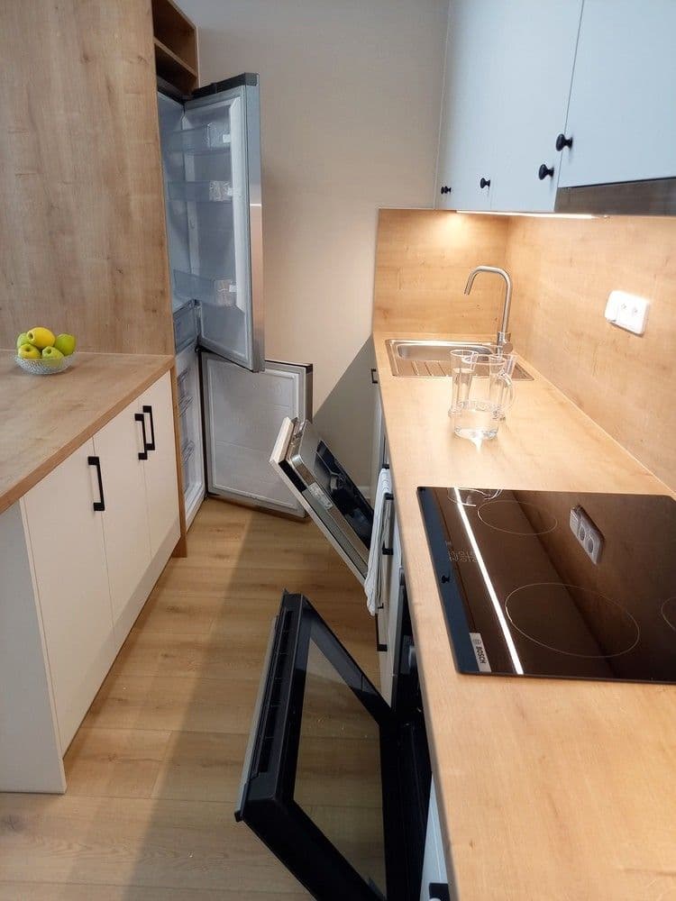 Prenájom bytu 2-izbový 40 m², Mečíková, Praha, Praha Prenájom bytu 2-izbový 40 m², Mečíková, Praha, Praha