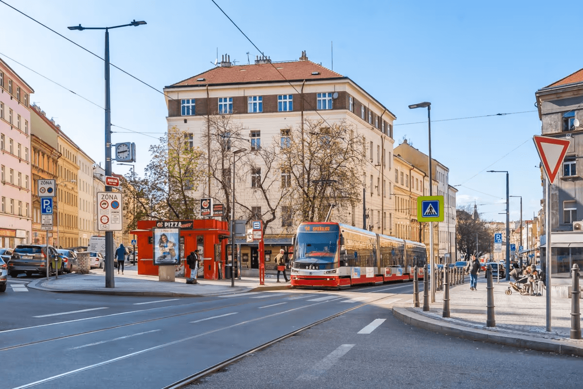 Predaj bytu 2-izbový 55 m², Kloboučnická, Praha, Praha Predaj bytu 2-izbový 55 m², Kloboučnická, Praha, Praha